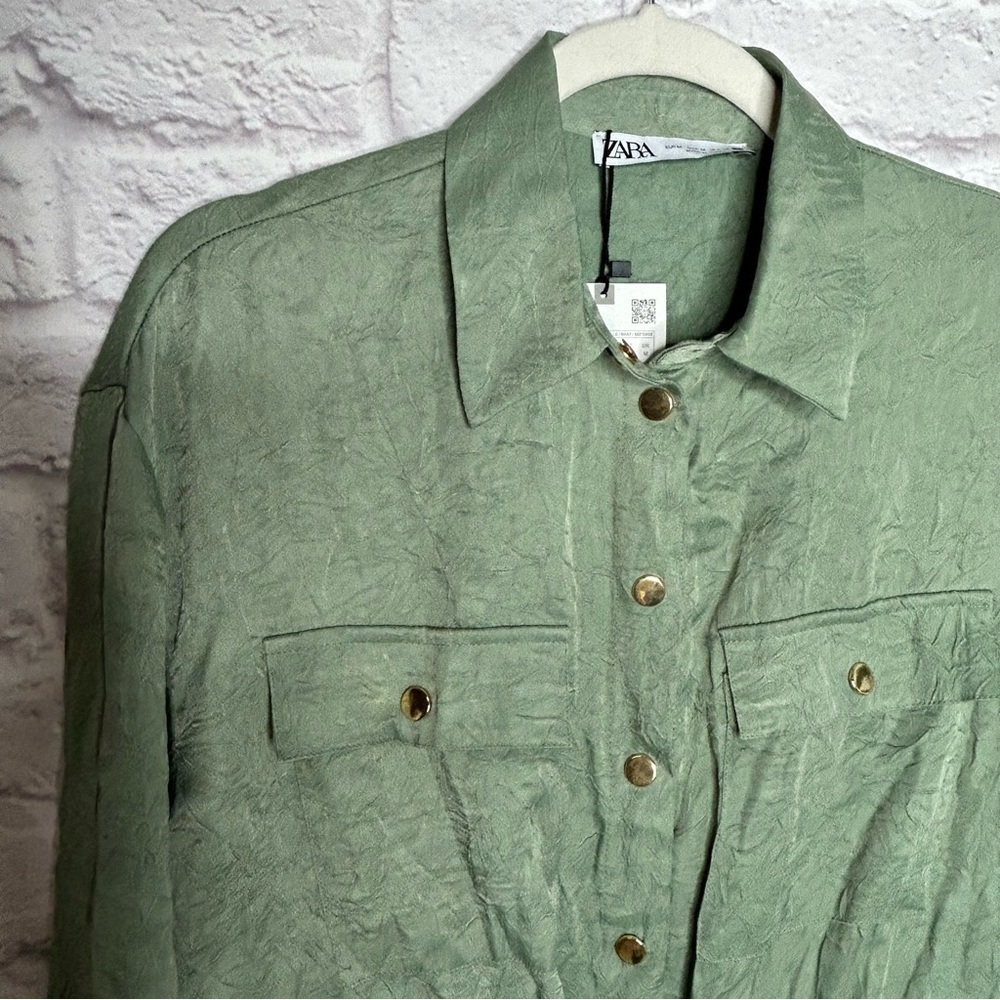 NWT Zara Green Satin Crinkle Cinch Waist Button Down Blouse - Picture 6 of 16